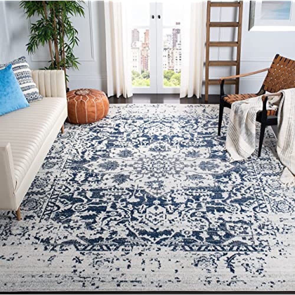 SAFAVIEH Madison Collection MAD603D Oriental Snowflake Medallion Distressed Non-Shedding Living Room Bedroom Dining Home Office Area Rug